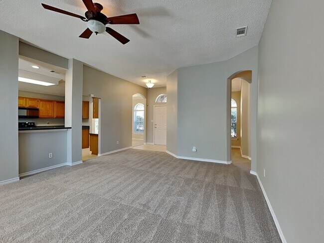 Foto del edificio - 11901 Port Rd