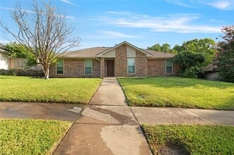 Building Photo - 1610 St James Dr
