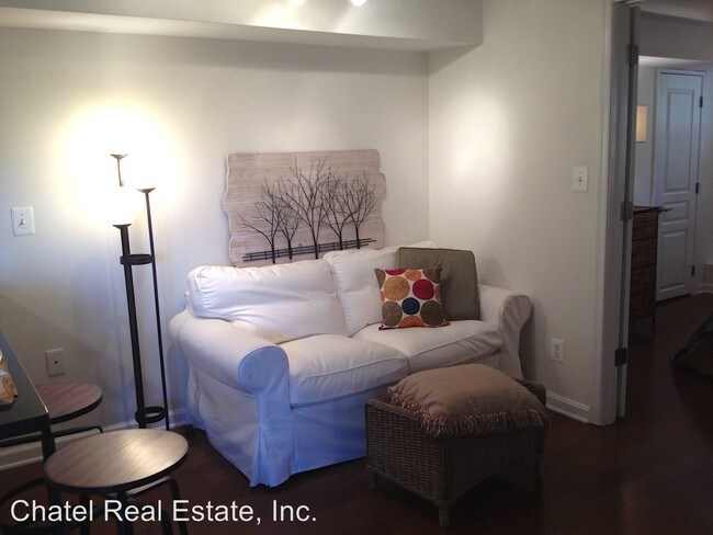 Foto del edificio - 2812 Adams Mill Rd NW