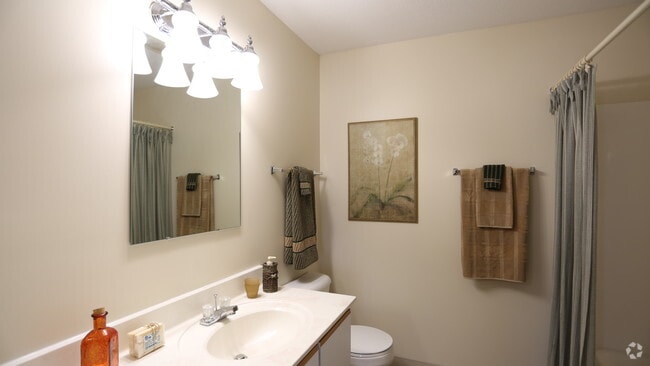 Interior Photo - Cove At Cooper Lakes