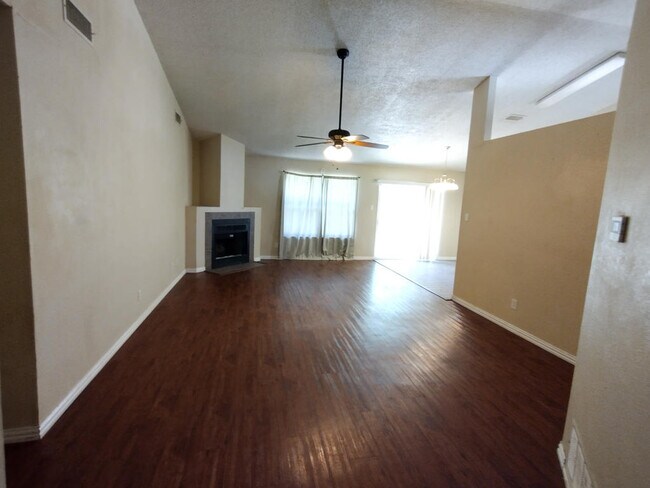 Foto del edificio - 3608 Saratoga Ave