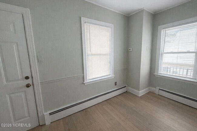 Building Photo - 42 Cottage Pl