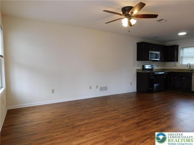 Foto del edificio - 821 Masslich St