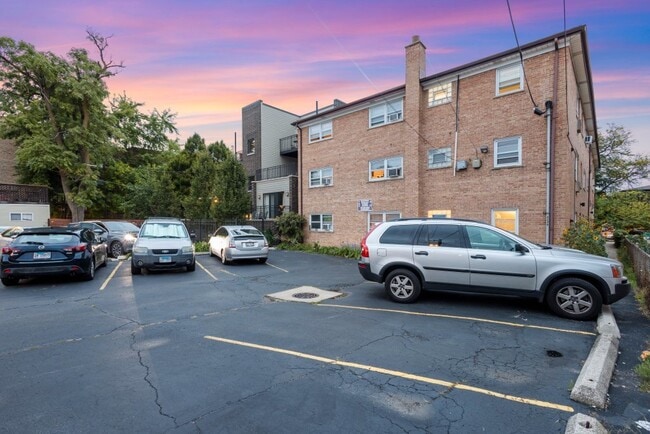 Foto del edificio - 4236 N Kedvale Ave
