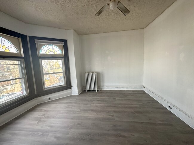 Building Photo - 39 S Farragut St