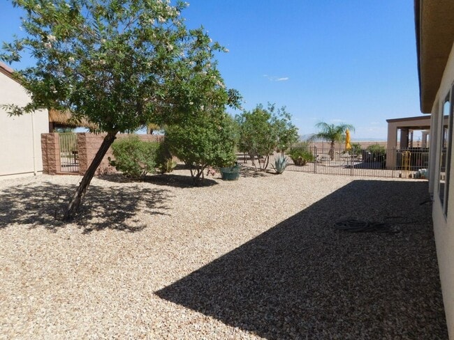 Foto del edificio - GORGEOUS HOME IN SUN CITY ALIANTE*AGE RESTRICTED COMMUNITY*3 LARGE BEDROOMS*OPEN FLOORPLAN*