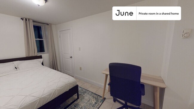 Building Photo - Room in Shared 4 bed/2 bath home in Roxbury