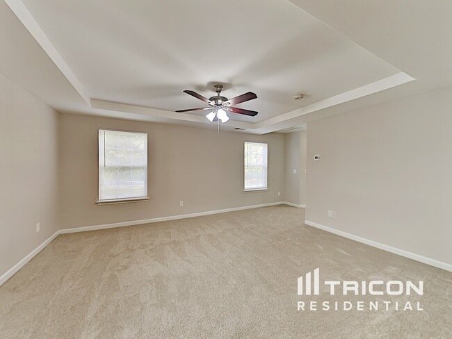 Building Photo - 6238 Dumont Ln