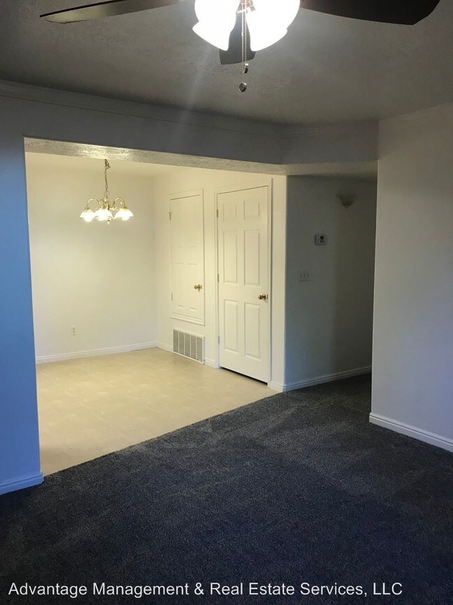 Foto del edificio - 8122 N Ridge Loop E