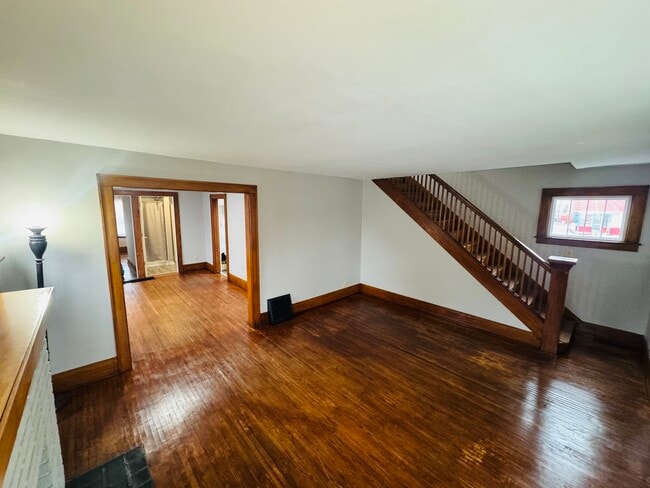 Building Photo - 609 Lima Ave