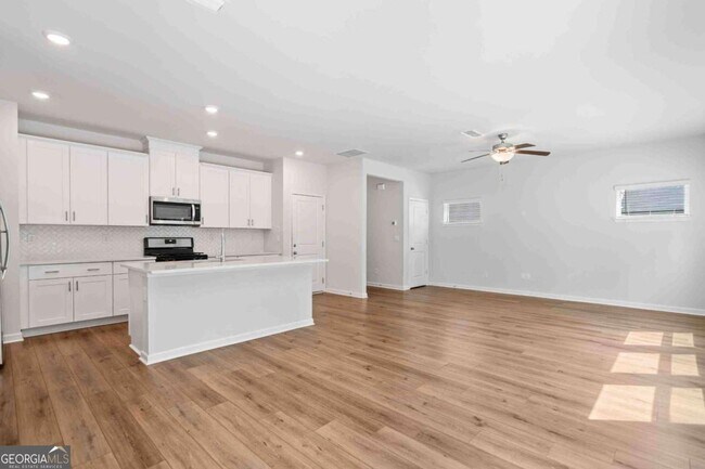 Foto del edificio - 279 Wells Cir