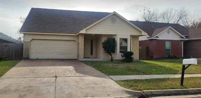 Foto del edificio - 802 Headwater Dr