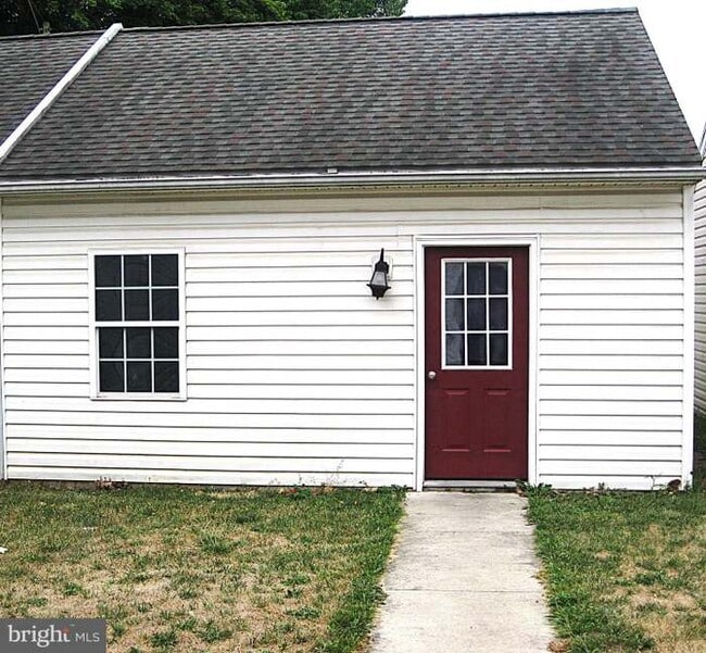 Building Photo - 134 S Earl St