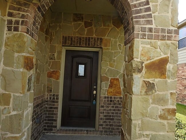 Foto del edificio - 3535 Goldleaf Trail Dr