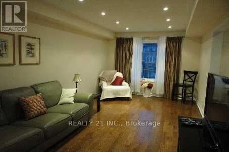 Building Photo - 59 Wilkes Crescent