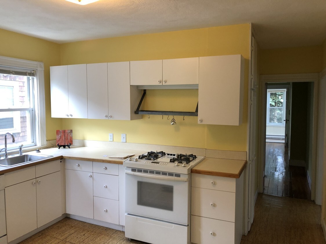 26 Camp St, Cambridge, MA 02140 Townhome Rentals in Cambridge MA