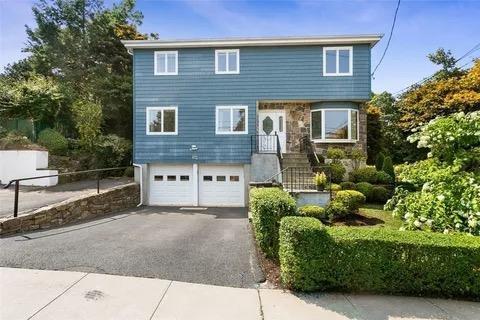 Foto principal - 104 Maple Ave