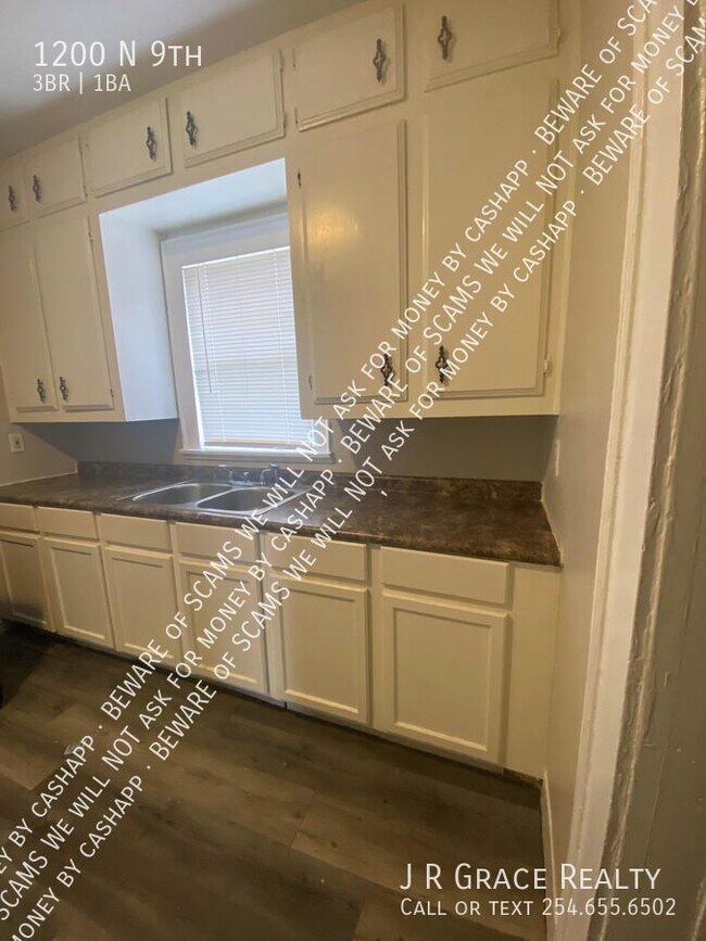 Foto del edificio - 1200 N 9th St