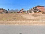 Primary Photo - Riverbend Commons
