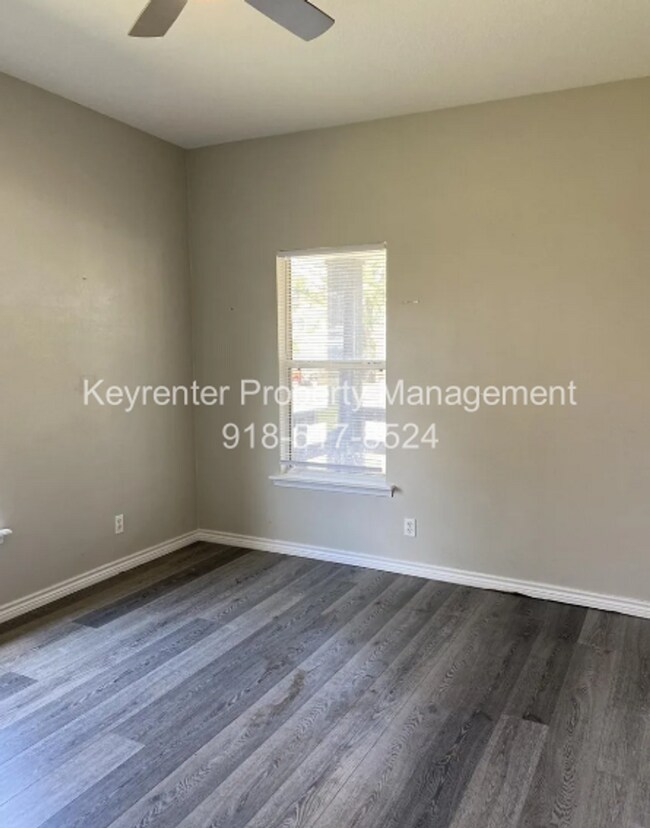 Foto del edificio - 2 Bed | 2 Bath | Claremore