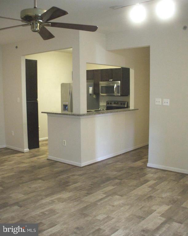 602 Rolling Hill Walk Unit 104, Odenton, MD 21113 Room for Rent in