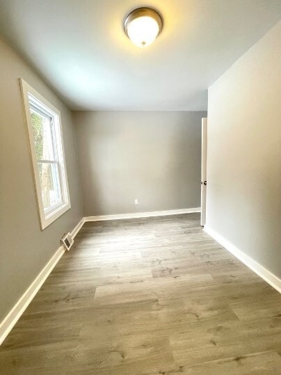 Building Photo - 155 Oak St