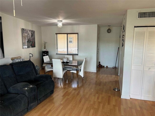 Building Photo - 7480 Miami Lakes Dr