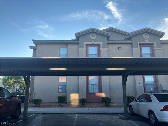 Foto del edificio - 8000 W Badura Ave