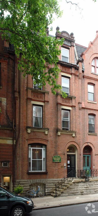 Building Photo - 2015-2017 Locust St