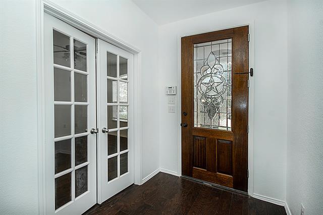 Foto del edificio - 917 Swan Ridge Dr