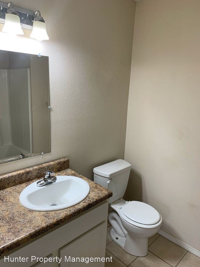 Foto del edificio - 431 Birchwood St