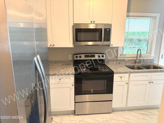 Foto del edificio - 1803 Canterbury Rd