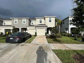 Building Photo - 7016 Grand Elm Dr