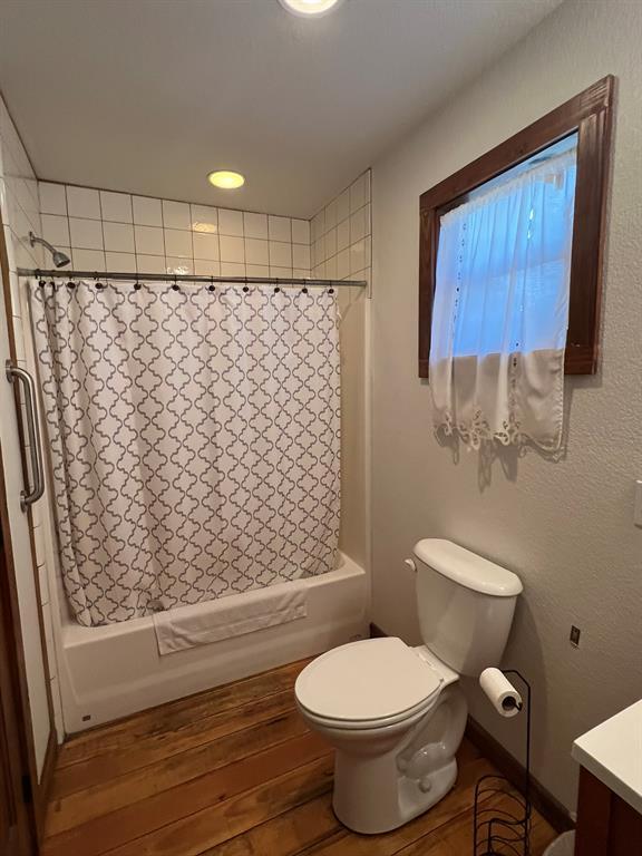 Building Photo - 961 Buttercup Ln