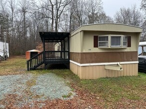 Building Photo - 150 Matthias Briggs Dr