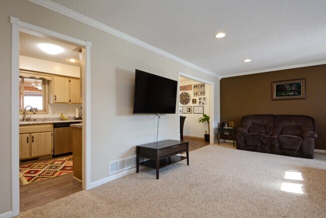 living room - 731 Hiawatha Avenue