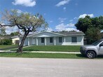 Primary Photo - 10521 SW 124th Ave