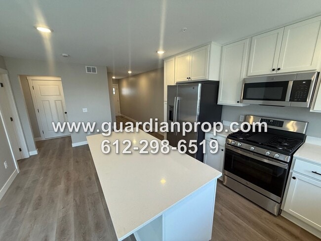 Building Photo - Luxury New Construction Townhouse Availabl...