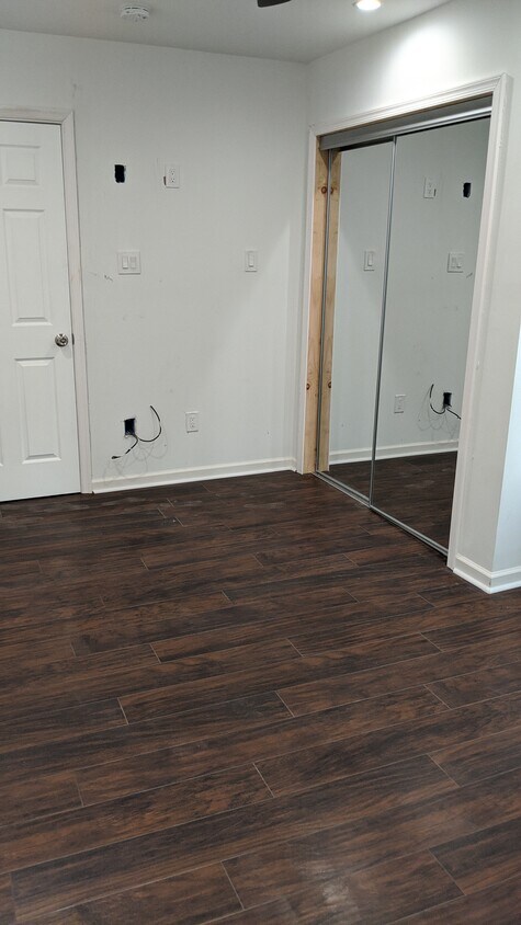 Foto del edificio - 1924 Medary Ave