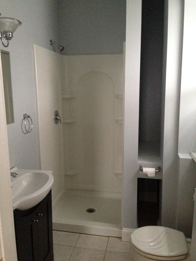 Photo - 266 Shelmire St Apartment