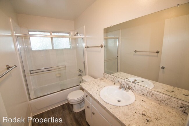 Foto del edificio - 107 Oak Rim Ct