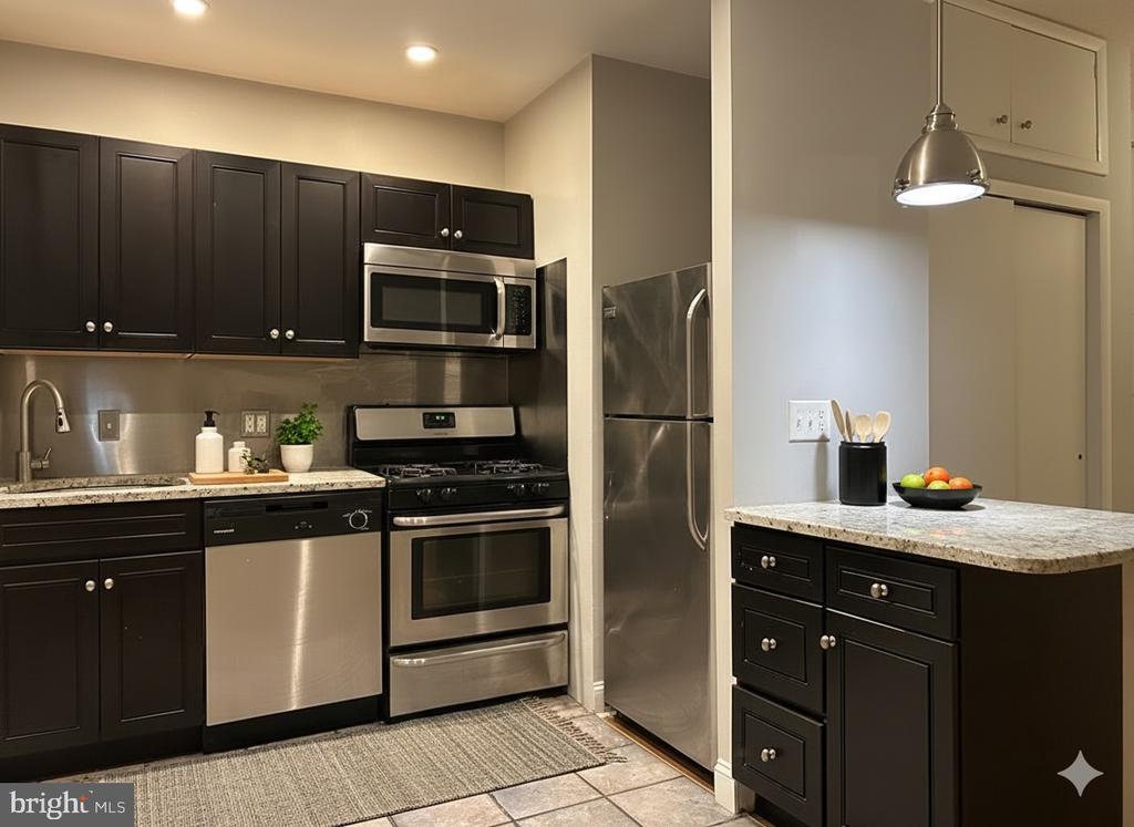 Foto principal - 114 N 3rd St