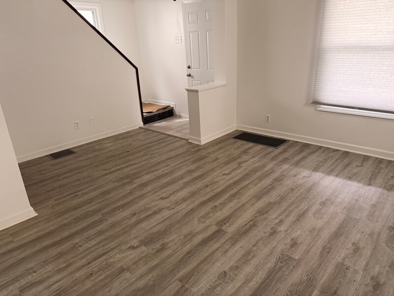 Foto principal - 524 Blaine Ave