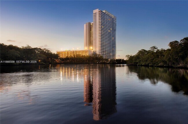 Foto del edificio - 16385 Biscayne Blvd