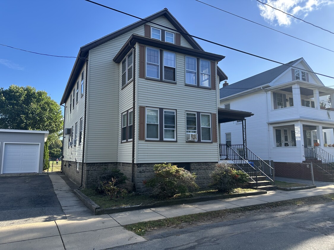 Primary Photo - 34 Walnut St