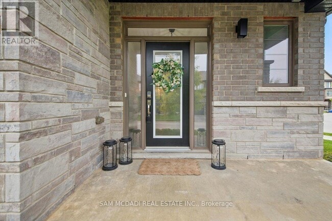 Building Photo - 4 Rouley Ln