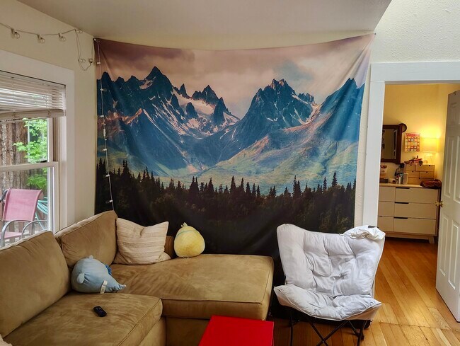 Foto del edificio - 2424 Mapleton Ave