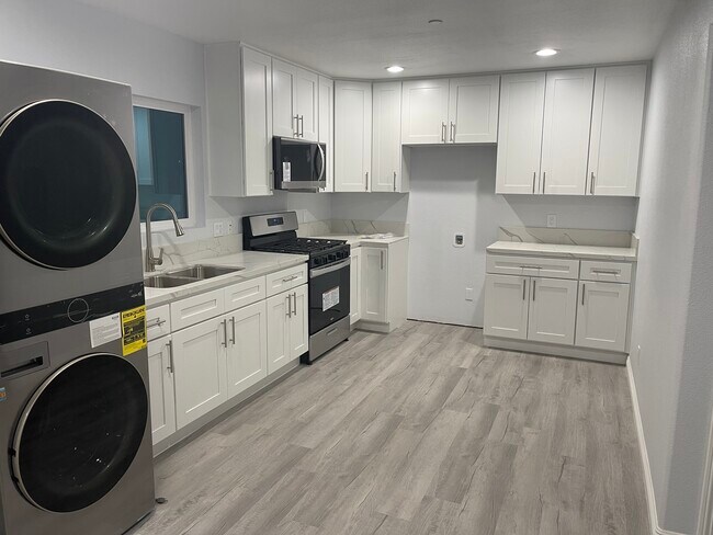 Foto del edificio - 1363 Hudspeth St