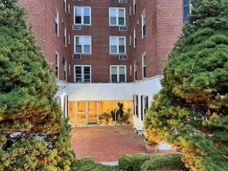 Photo - 7 4th St Apartment