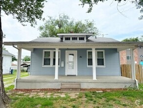 Building Photo - 850 Rice St